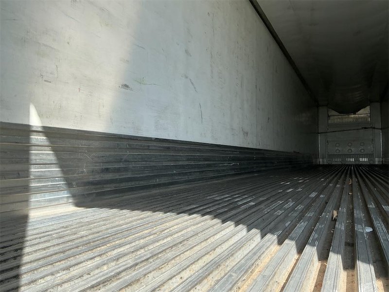 2023 Utility 53 x 102 3UTVS2539P8767531