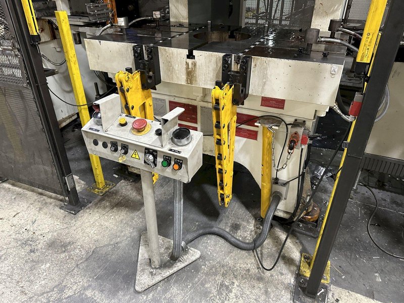 220 TON AIDA GAP FRAME METAL STAMPING PRESS