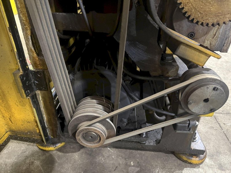 32" X 60" BIRMINGHAM MODEL #DL3260 GAP BED ENGINE LATHE 2006 5" HOLE : YOBRO #25339