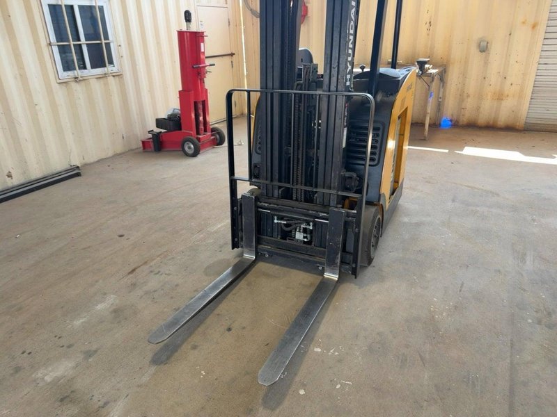 Hyundai 18BCS-9 Forklift, 2015