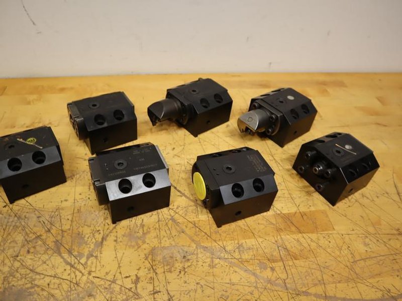 Kennametal KM-LOC Mori 35mm x 76mm Bolt On Tool Block, (7 Holders) Uses KM40 Quick Change Tool Heads- Auction Item