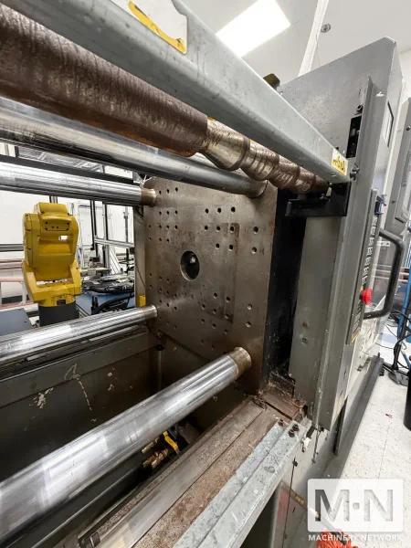 110 TON 4.87 OZ MILACRON MODEL ROBOSHOT SiB-110 INJECTION MOLDING MACHINE MFG 2005