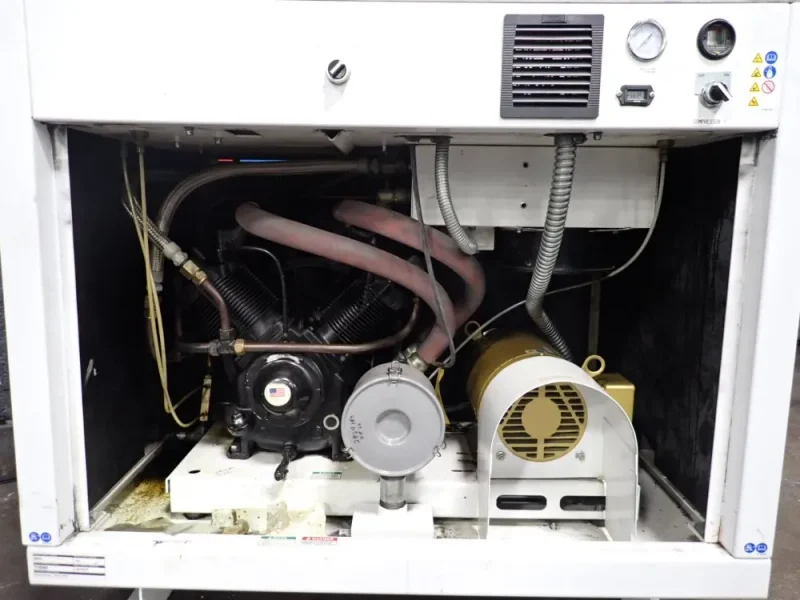 CHAMPION PNUEMATIC AIR COMPRESSOR  -  BER10