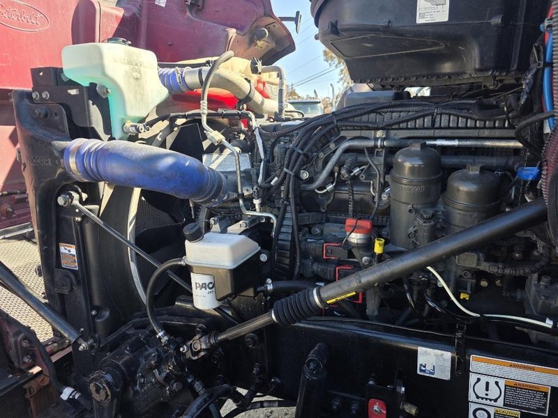 PETERBILT 567 - Trucks