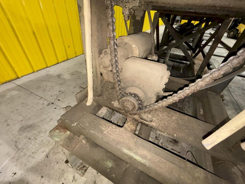 12&quot; HOLLOW SPINDLE DRILCO ROTARY PIPE WELDING POSITIONER W/ MOBILE PIPE STANDS: STOCK #21898