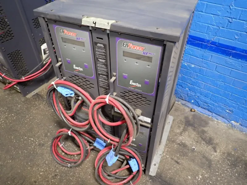 ENERSYS 24 V / 900 AH BATTERY CHARGER   -  EM3-12-900