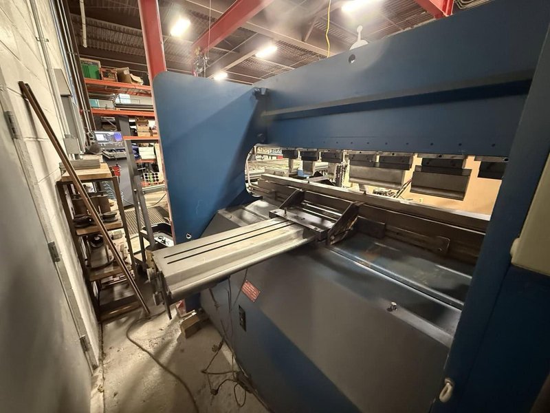 35 Ton x 6.5′ Adira QHA-3220 Hydraulic Press Brake, 1996 – Backgauge, Pro Mek CNC 402 Control