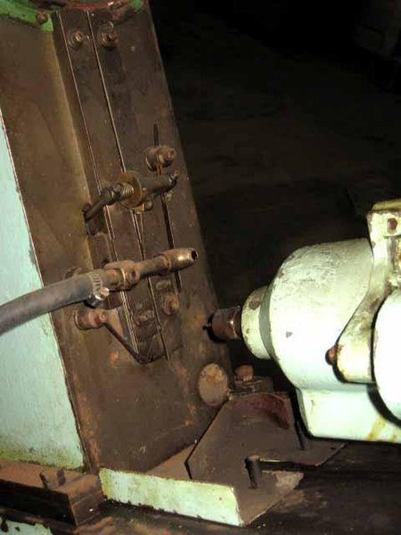 Snow 1-NT Incline Nut Tapper