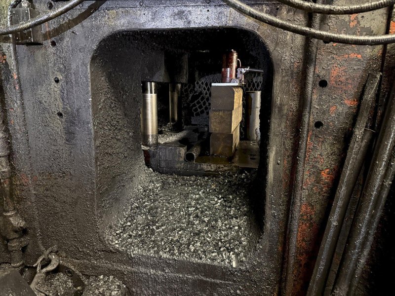 1600 TON AJAX FORGING PRESS, NEW IN 1978, 12" STROKE: YOBRO #24242