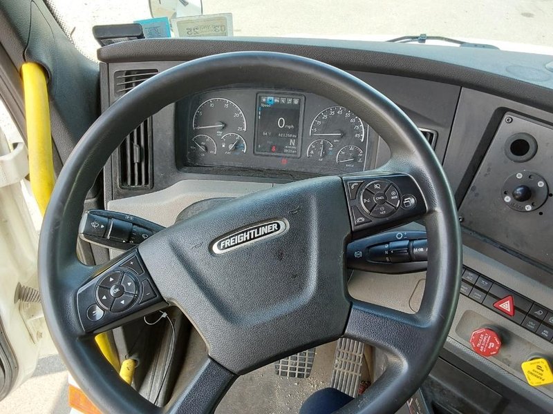 2021 Freightliner Cascadia 3AKJHHDR3MSMF6088