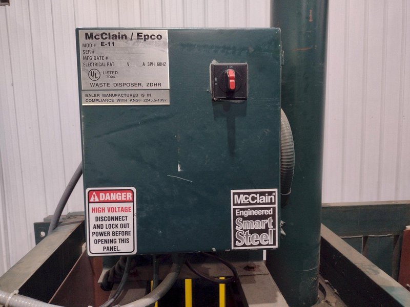 60" X 30" X 48" MASTER COMPACTION MCAIN EPCO MODEL #E-11 VERTICAL HYDRAULIC CARDBOARD BALER: YOBRO #25801