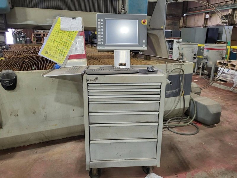 10′ x 20′ Flow M4C 3070C Dual Head Waterjet, 2015 – one 5 axis cutting head