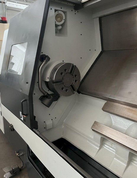 Samsung SL-35A/1500 CNC Turning Center – Long Bed Steady Rest Lathe