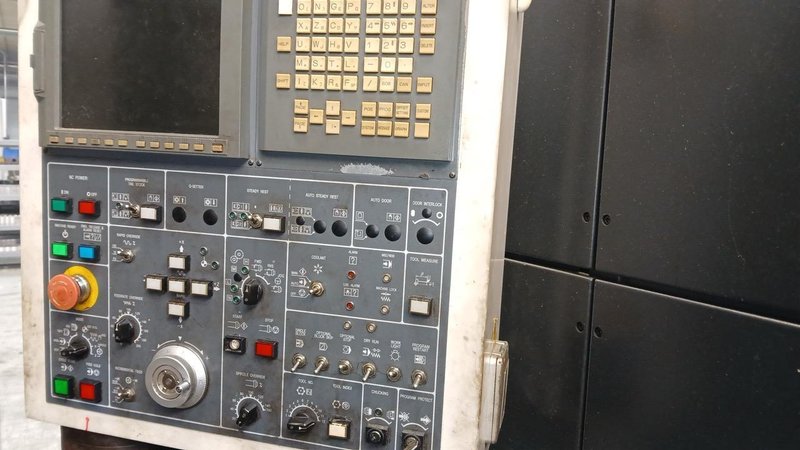 Doosan Puma 800L, 2006 – SMW Hyd Steady, 12″ Big Bore, Chip Conveyor,  Cut Hours 5105