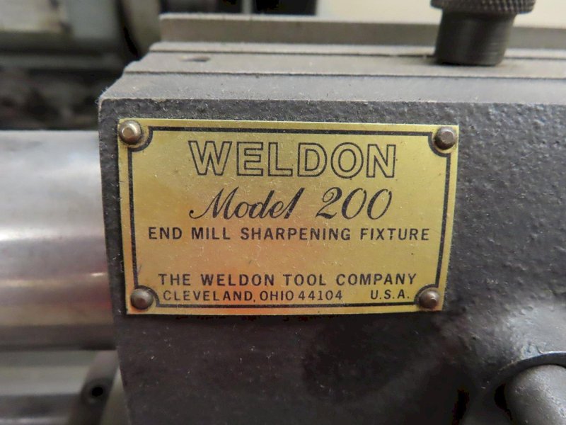 Brown &amp; Sharpe #13 Universal Tool and Cutter Grinder, Motorized Workhead, ID Attachment- Auction Item