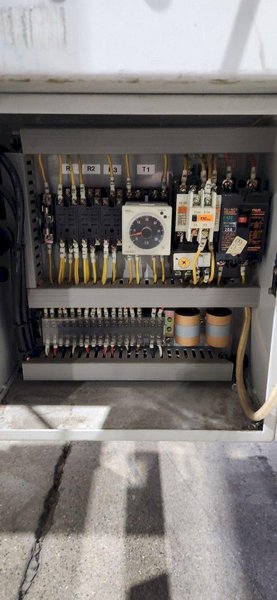 CENTRAL PRODUCTS CARTON SEALING TAPE SYSTEM CP-622 PN: 9622R 110V 1 PH USED