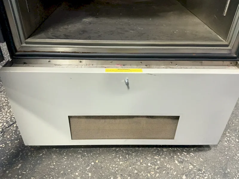 CINCINNATI SUB-ZERO PRODUCTS 38”X38”X38” CHAMBER TEMPERATURE CHAMBER  -  ZH-32-2-H/AC
