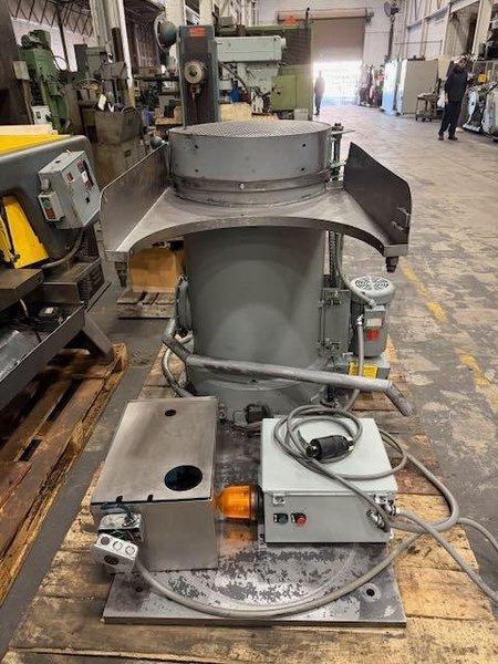 New Holland Model K89 Spin Dryer