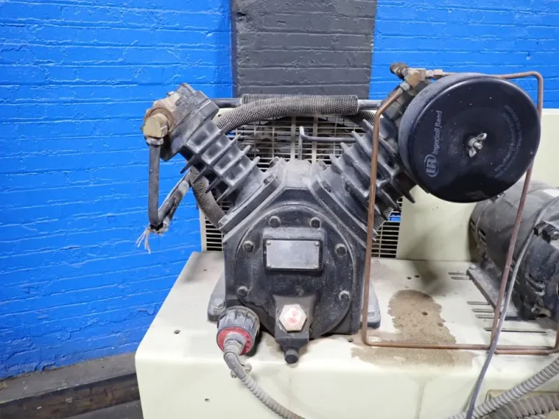 INGERSOLL RAND (2) 3//5 HP AIR COMPRESSOR  -  2-2475ES-P