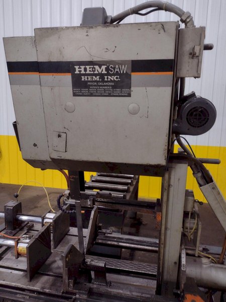 18" X 22" HEM MODEL #V100-LM2 VERTICAL BAND SAW: STOCK #19152