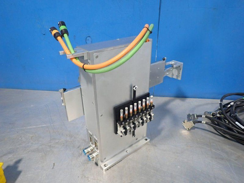 OMRON LINEAR ROBOT  -  R88L-ES-PM-C110-B250-0001