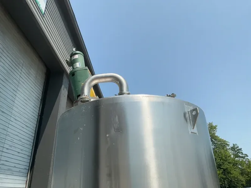 VIATEC 1159 GAL S/S MIXING TANK