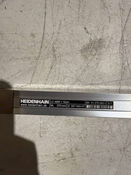 HEIDENHAIN LC 493F/10NM ID: 557 645-07 ENCODER 370 MM NEW NO BOX