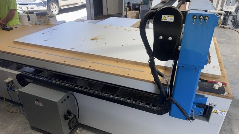 5′ x 8′ ShopSabre Pro 408 CNC Router, 2019 – 4th Axis Rotary, OptLaser, Vac Table, Low Hours