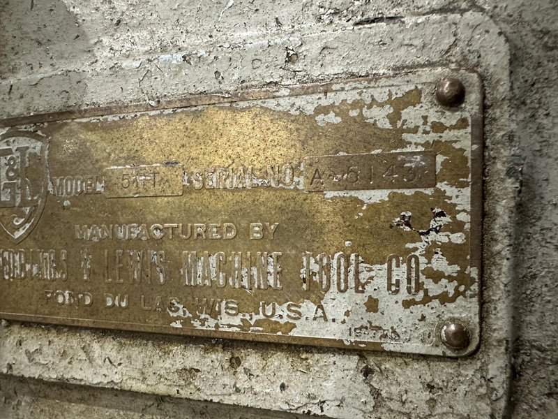 72" X 72" GIDDINGS &amp; LEWIS (G&amp;L) T-SLOTTED POWERED ROTARY TABLE W/ 72" POWERED INFEED SLIDE: STOCK #19731