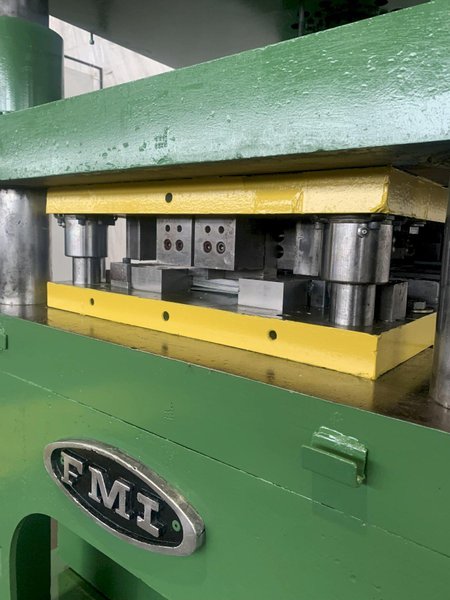 50 TON FRANKLIN (FMI) MODEL #SP-50 HYDRAULIC CUTOFF PRESS: STOCK #16972