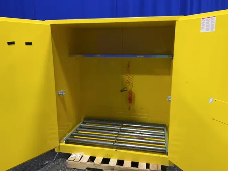 JUSTRITE 110 GAL FLAMMABLE STORAGE CABINET