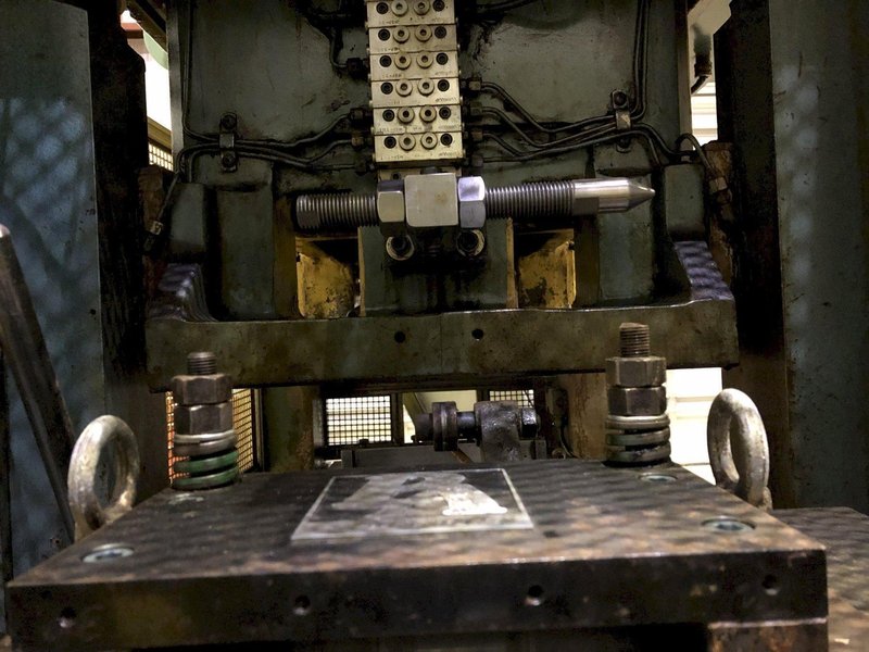 6" PA INDUSTRIES ADVANTAGE LC-3 SERVO FEEDER WITH CONTROLS: YOBRO #25188