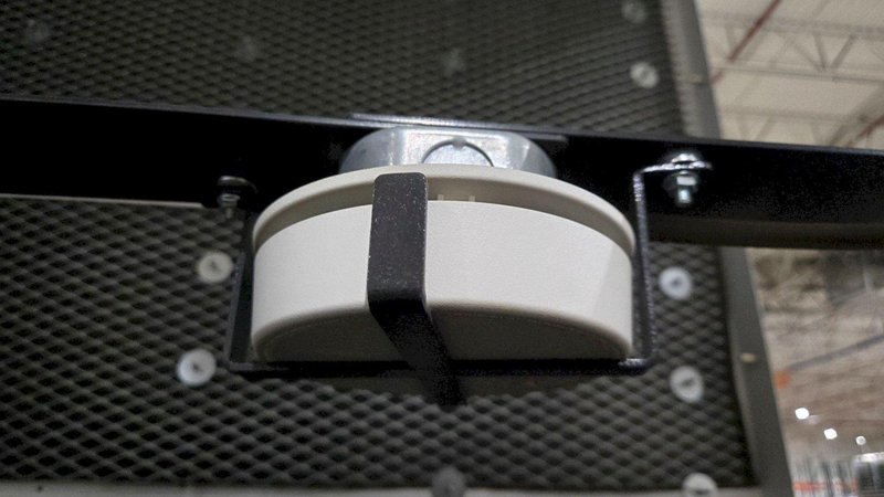 ROBOVENT DUST COLLECTION SYSTEM/ EXHAUST SYSTEM USED