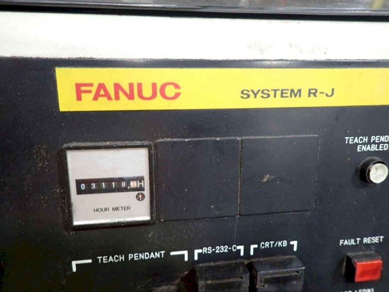 FANUC M-400 ROBOT W/ R-00J CONTROL: YOBRO #24276