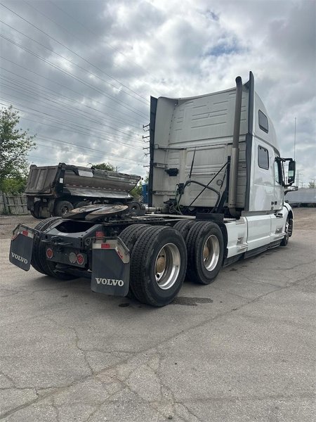 2022 Volvo VNL64T860 4V4NC9EJ2NN303105