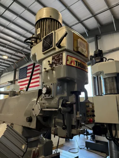 ATRUMP K6F Heavy Duty Milling Machine 40 Taper 6 H.P. DRO 2003’# 7694