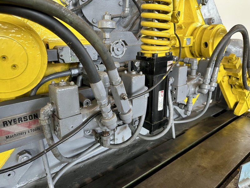 KLING MODEL 3 DOUBLE SIDED MULTI-PURPOSE SHEAR. STOCK # 0303018