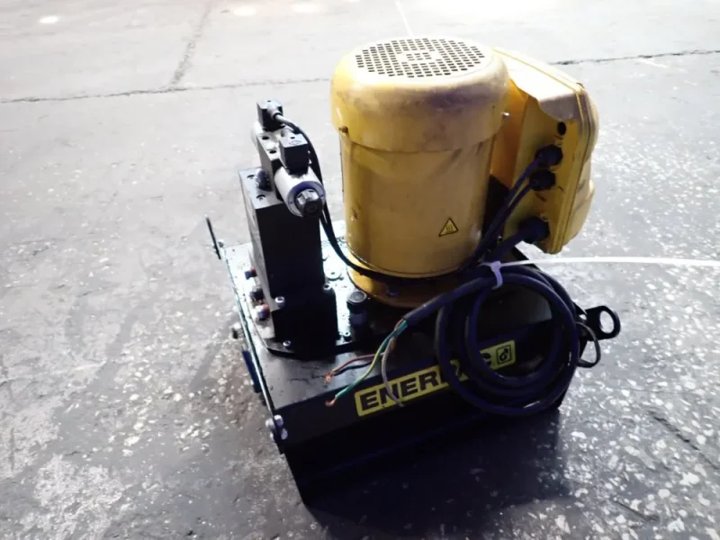 ENERPAC ELECTRIC HYDRAULIC PUMP   -  ZE54205G-N