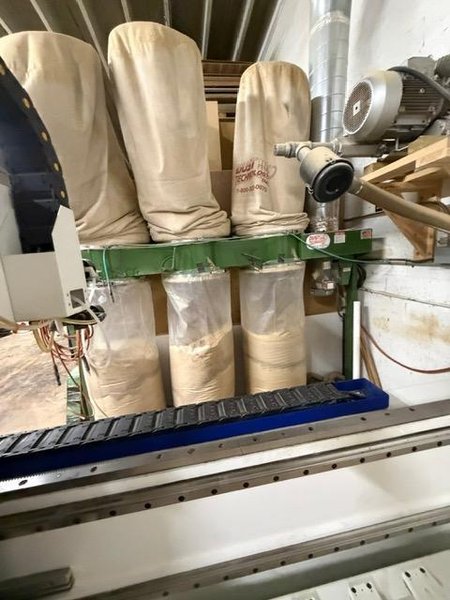 5′ x 10′ Limtech Industries C510D CNC Router, 2018 – 12 HP HSD Spindle, Syntec Control, Dust Tech Collection System