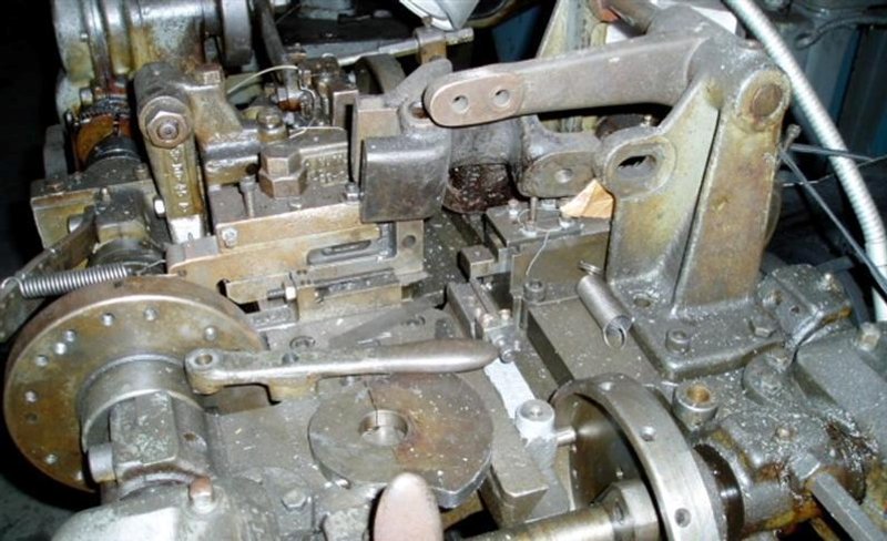 NILSON # S-00 WIRE FORMING FOUR-SLIDE MACHINE
