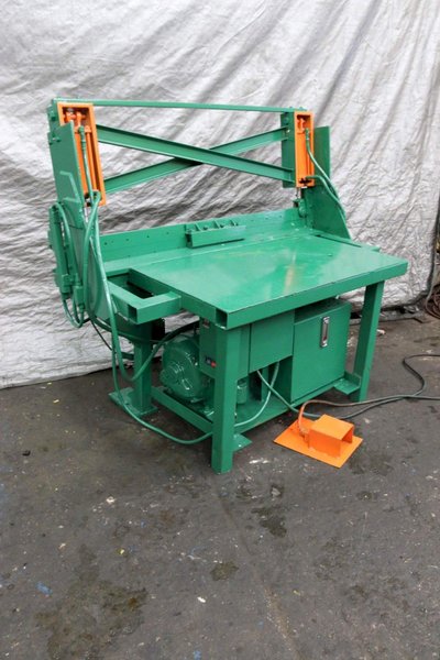 60' HYDRAULIC TENSION STAND: STOCK #69802