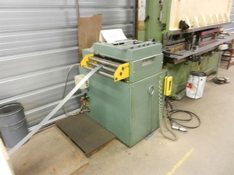 Dimeco decoil./ straight/ feeder - LVD punchpress