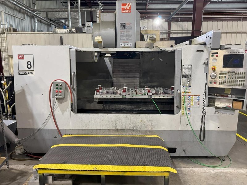 Haas VF-8D VMC, 2005 – 30K RPM, Chip Auger