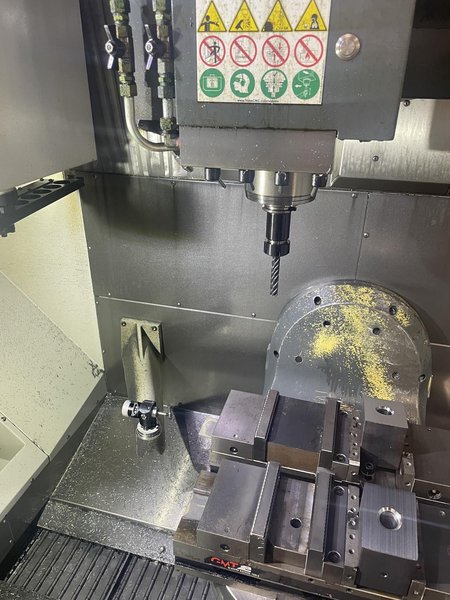 2019 Haas UMC-750 SS 5 Axis CNC VMC