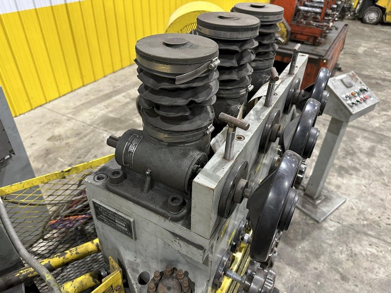 2.25" X 6 ROLL MACKINTOSH-HEMPHILL / TURNER MODEL #922 TUBE &amp; BAR STRAIGHTENER: STOCK #22572