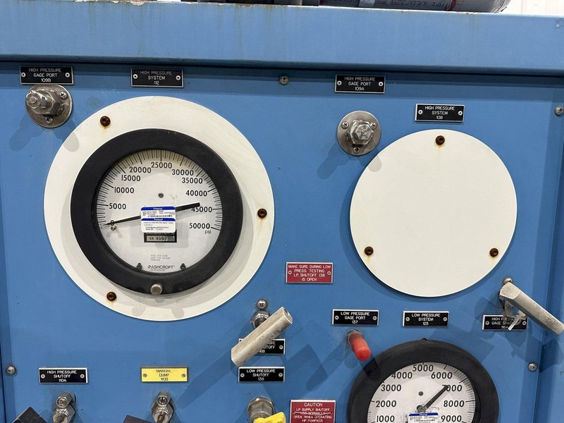 40,000 PSI ACL TECHNOLOGIES (AEROSPACE) MODEL #9882-0034 PRESSURE &amp; FLOW TEST BENCH MACHINE: STOCK #19827