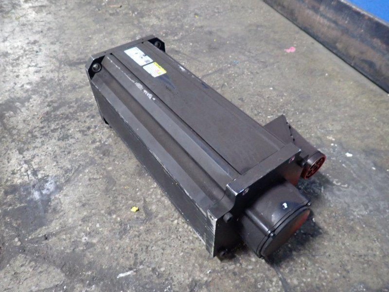 REXROTH SERVO MOTOR  -  MSK101E-0300-FN-MI-BG2-NNNN