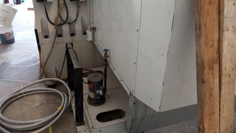 Haas VF-7 VMC, 1997 – Chip Conveyor, 20 Tool ATC