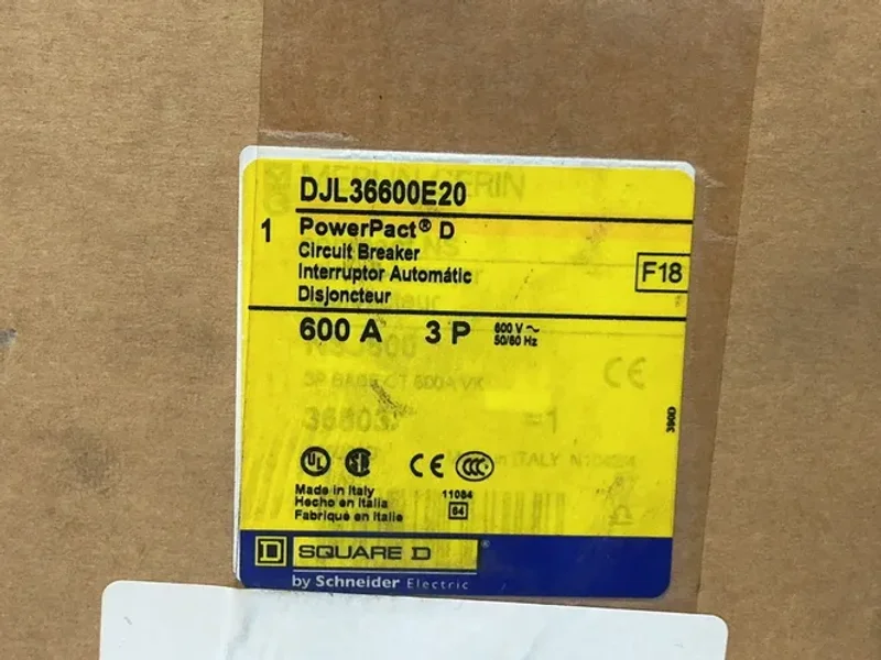 SQUARE D POWERPACT 600 AMPS CIRCUIT BREAKER   -  DJL36600E20