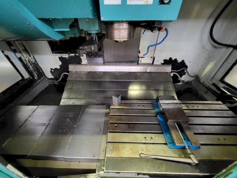 Hurco VMX50/50T CNC VMC, 2012 – 4-Axis H-400, Chip Conveyor, CTS Prep, WinMax